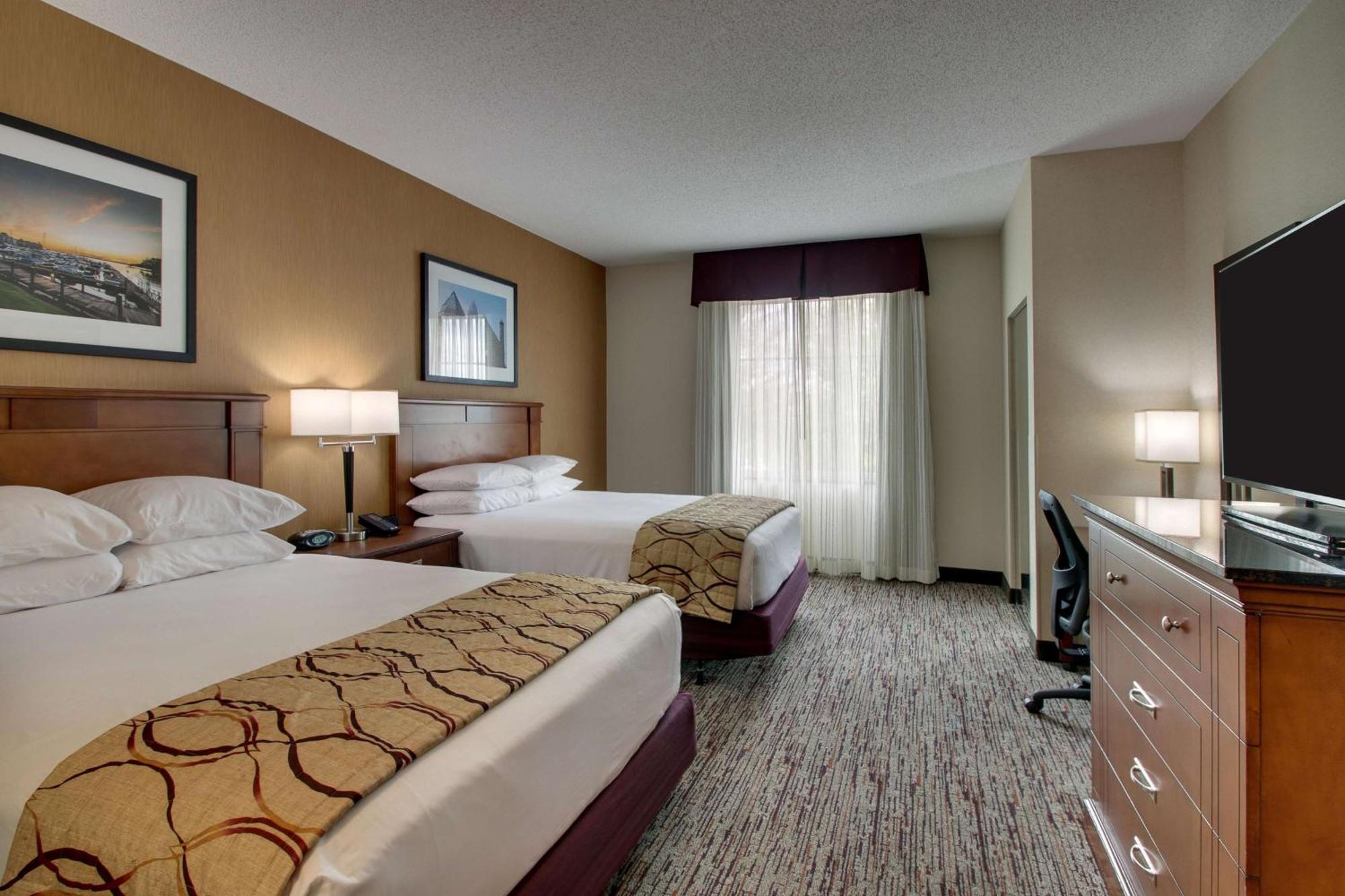 Drury Inn & Suites Charlotte Northlake Екстер'єр фото