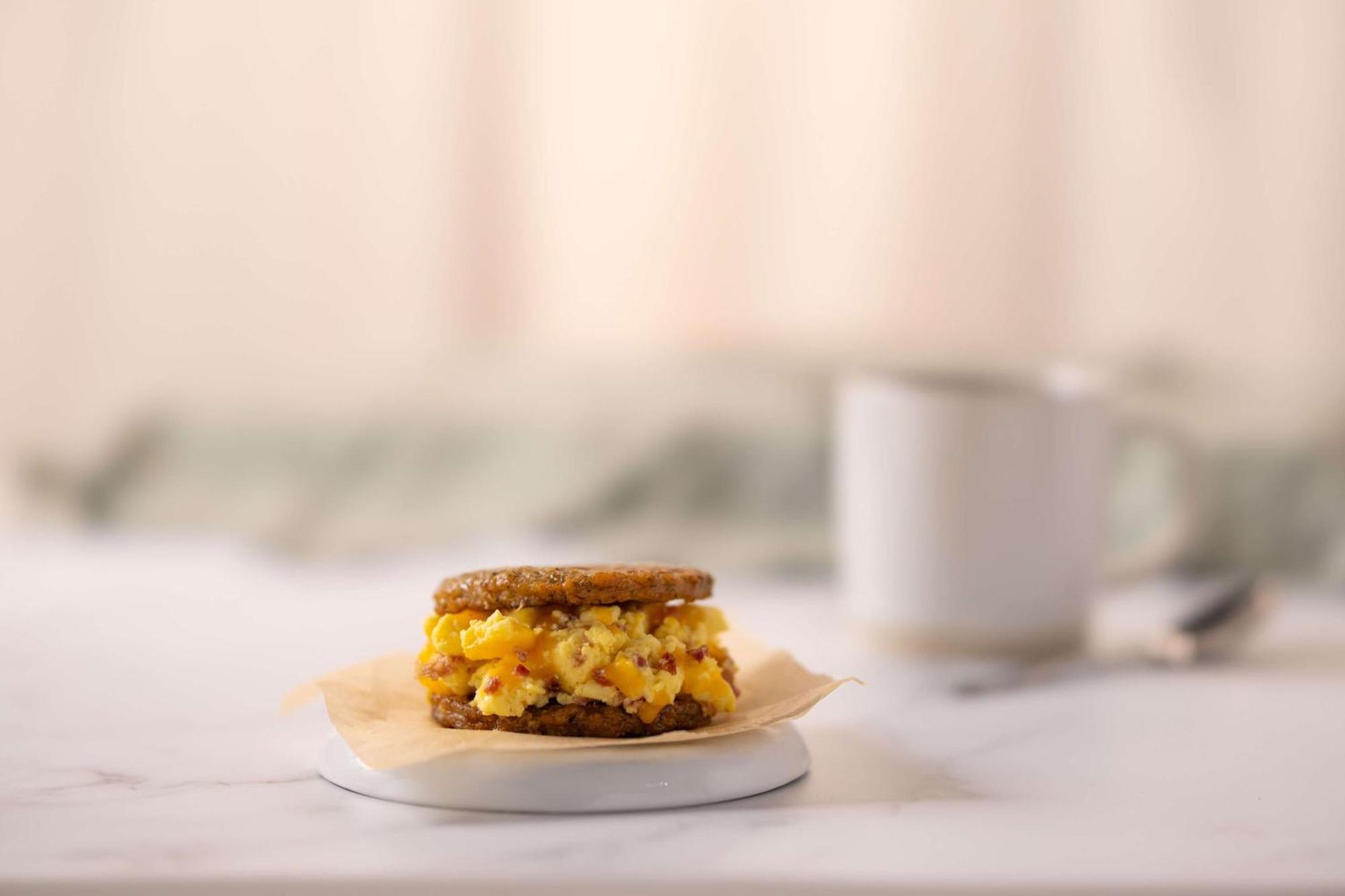 Drury Inn & Suites Charlotte Northlake Екстер'єр фото