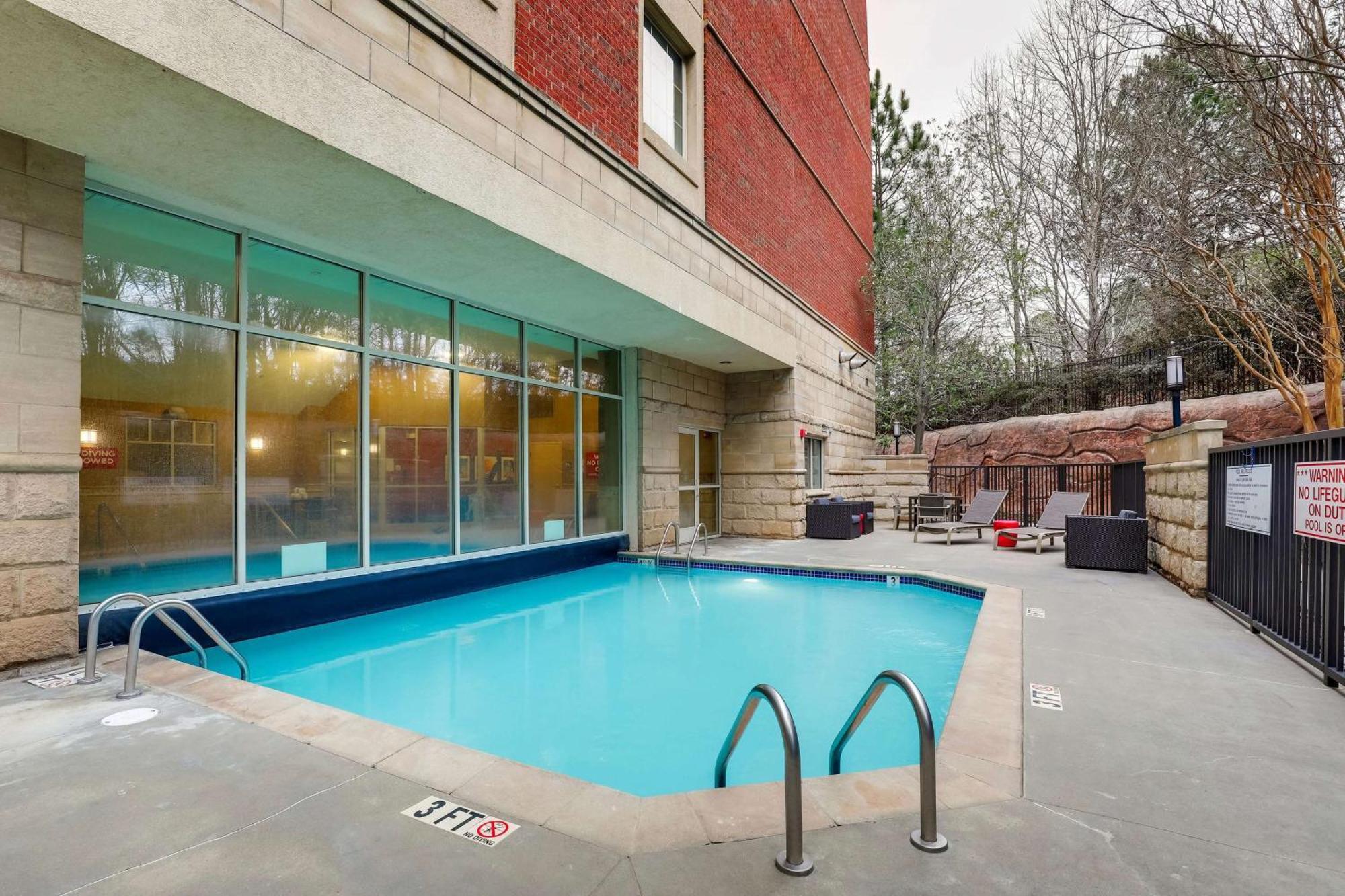 Drury Inn & Suites Charlotte Northlake Екстер'єр фото