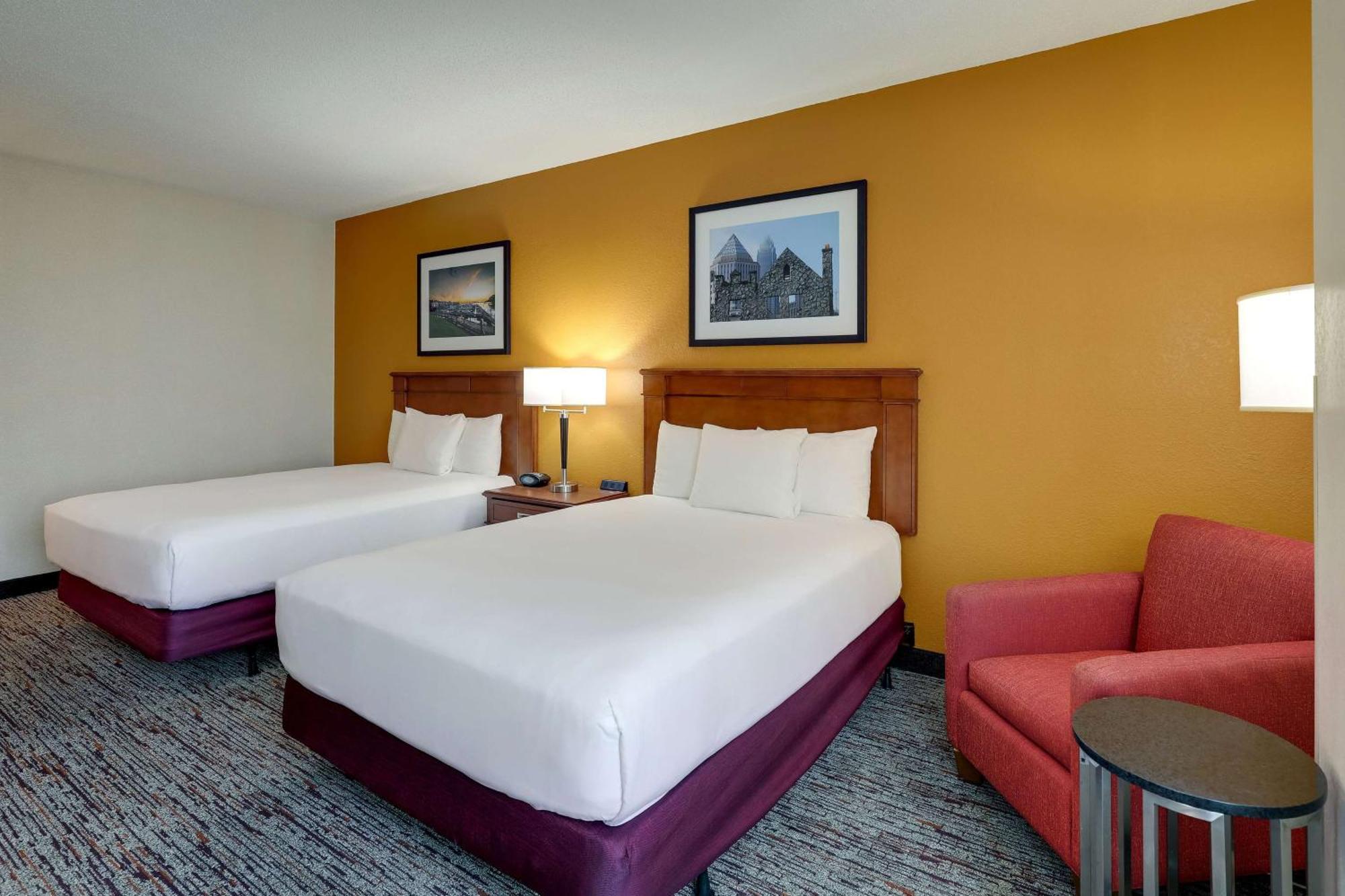Drury Inn & Suites Charlotte Northlake Екстер'єр фото