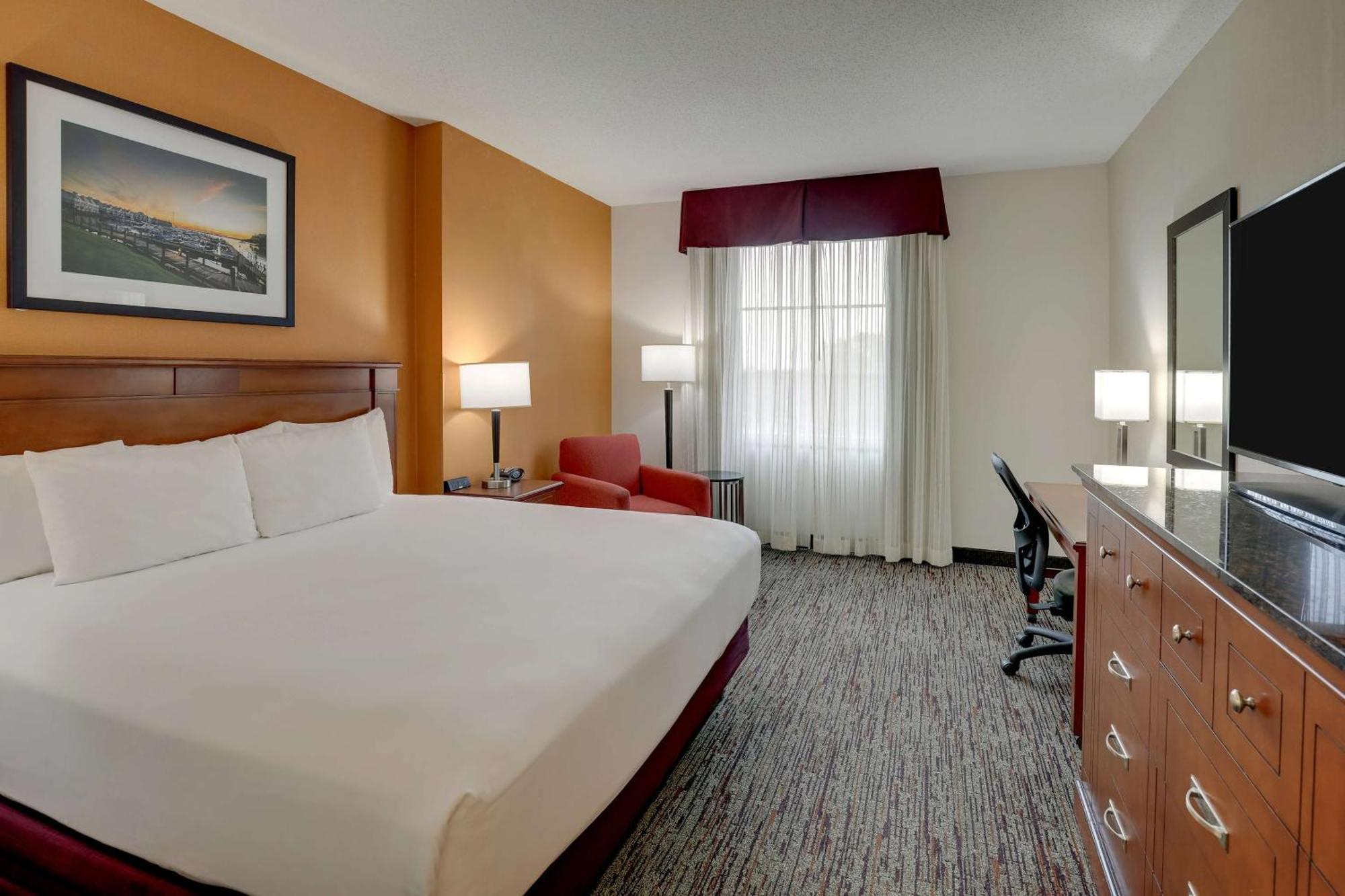 Drury Inn & Suites Charlotte Northlake Екстер'єр фото