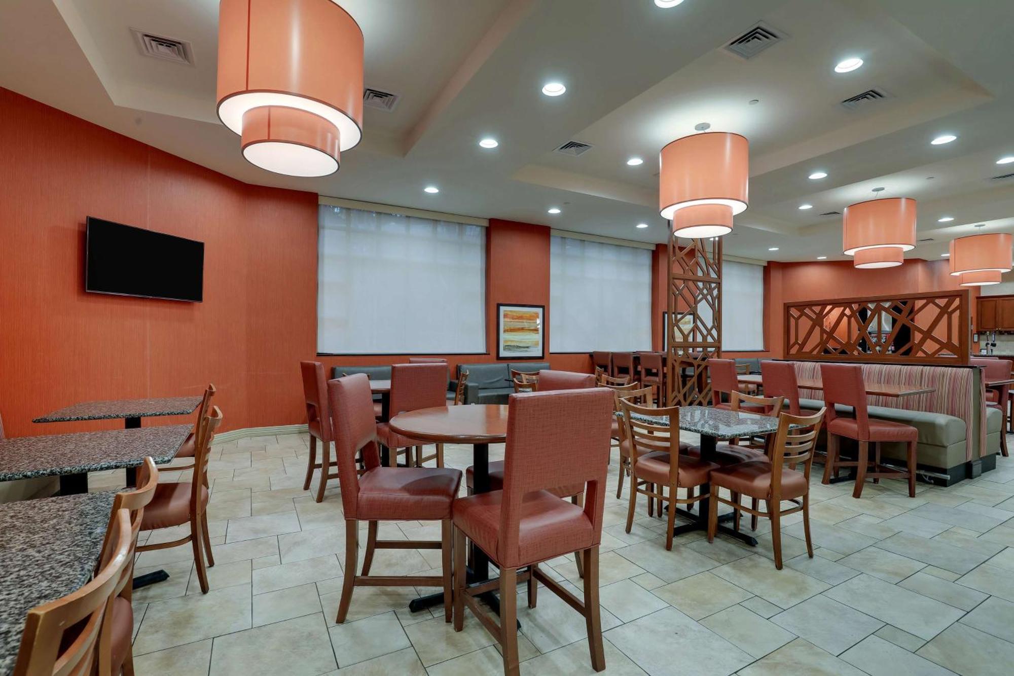 Drury Inn & Suites Charlotte Northlake Екстер'єр фото