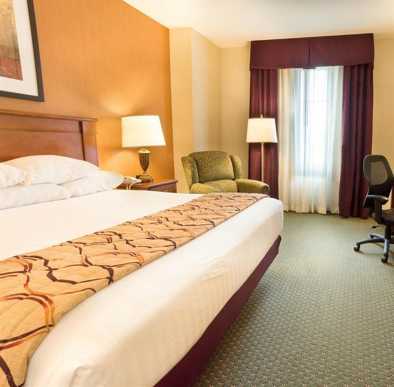 Drury Inn & Suites Charlotte Northlake Екстер'єр фото